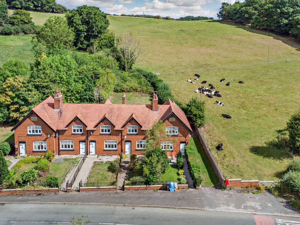 2 bed terraced house for sale in Rhyd Y Goleu, Rhosesmor, Mold, Flintshire CH7, £160,000 Zoopla