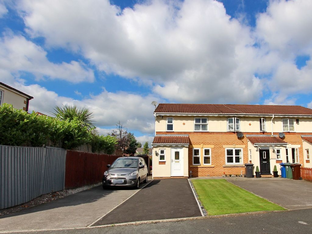 3 bed semidetached house for sale in Oxbow Way, Whitefield M45, £