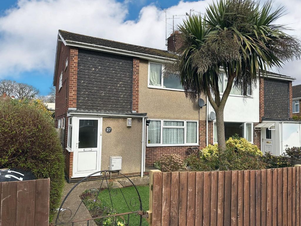 2 bed flat to rent in Sandhills Road, Kingsthorpe, Northampton NN2, £