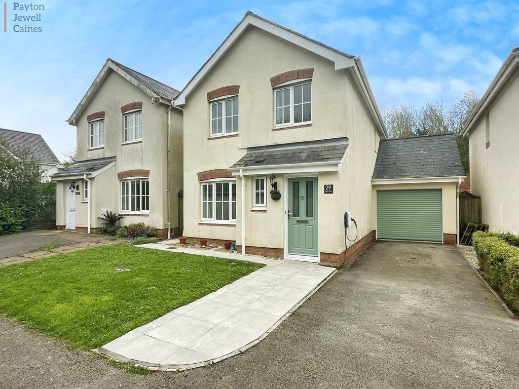 3 bed detached house for sale in Vale Park, Broadlands, Bridgend County