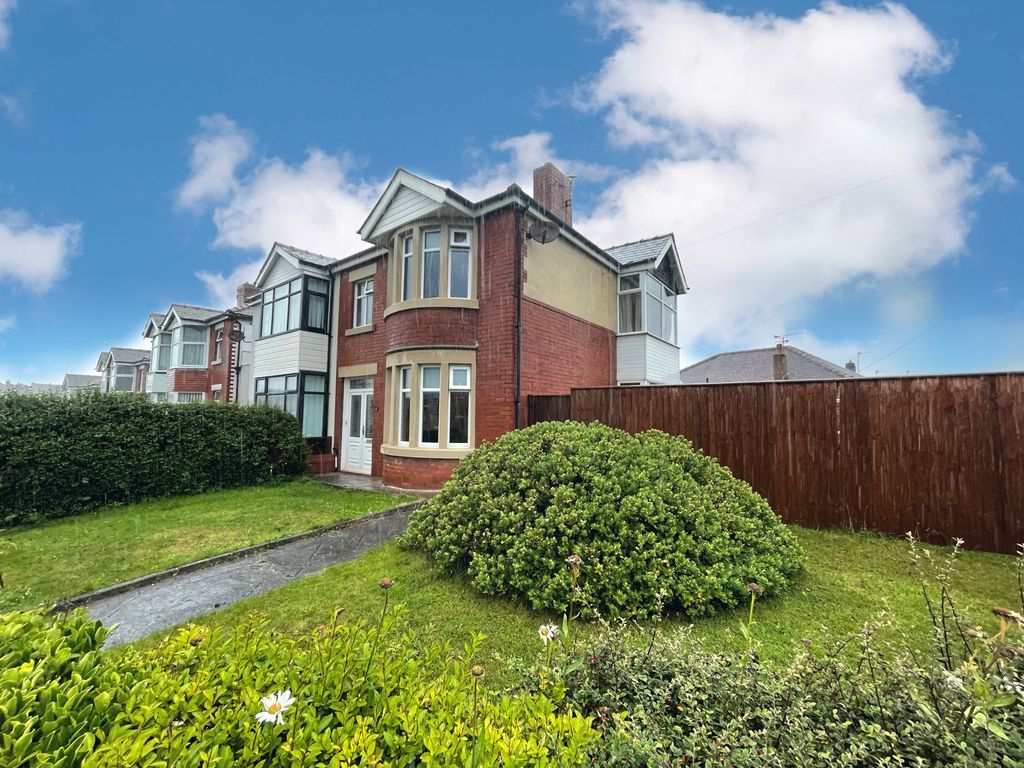 3 bed semidetached house for sale in Northgate, Bispham FY2, £210,000