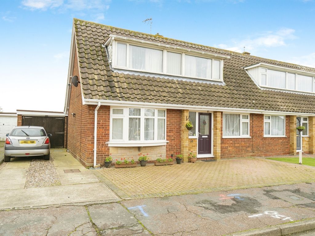 3 bed property for sale in Staden Park, Trimingham, Norwich NR11, £