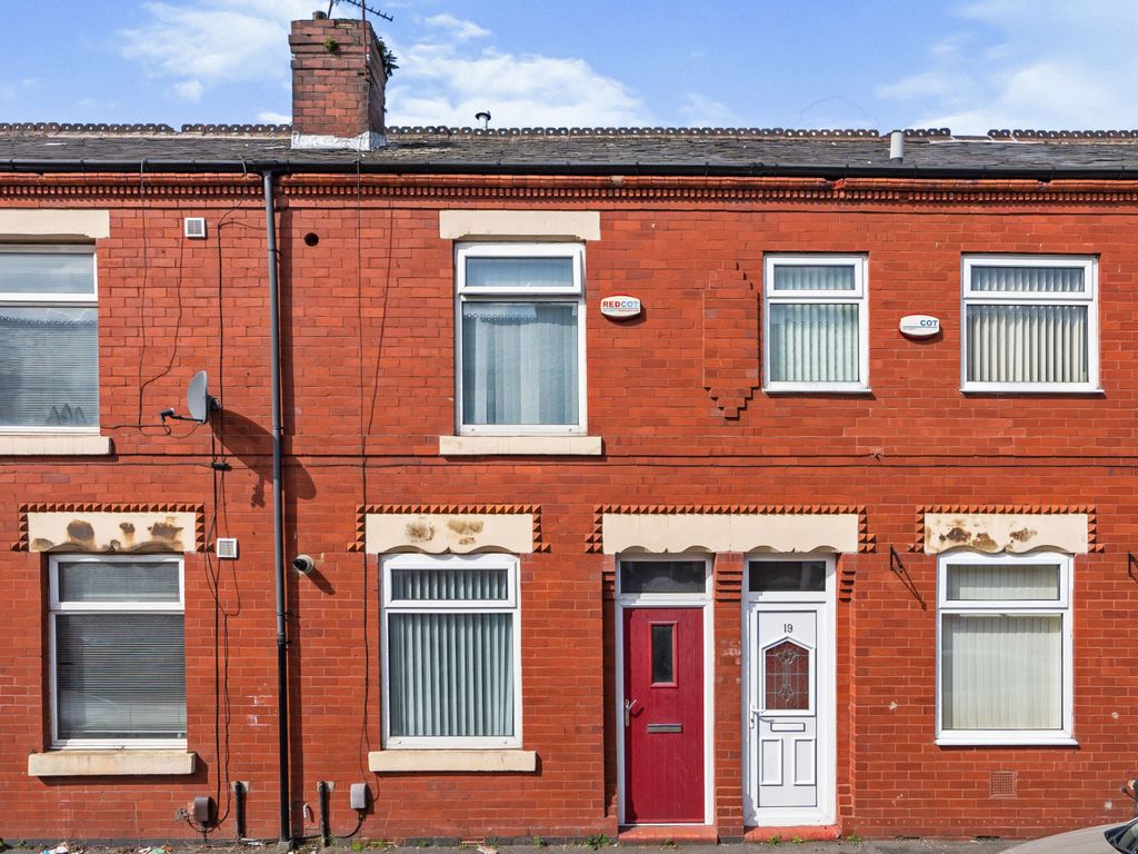 2 Bed Terraced House For Sale In Fram Street Salford Greater 