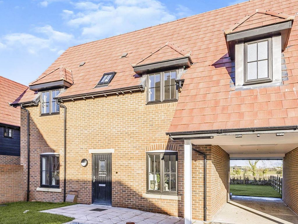 New home, 4 bed end terrace house for sale in Downsview Road, Wantage