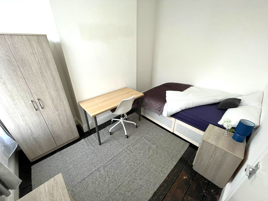 Room to rent in Alfreton Road, Nottingham NG7, £498 pcm Zoopla