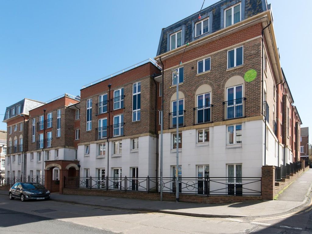 2 bed flat to rent in Queen Street, Ramsgate CT11 Zoopla
