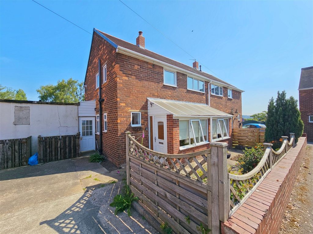 3 bed semidetached house for sale in Windsor Avenue, Darton, Barnsley