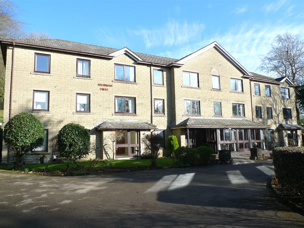 1 bed flat to rent in Park Road, Buxton SK17, £785 pcm Zoopla