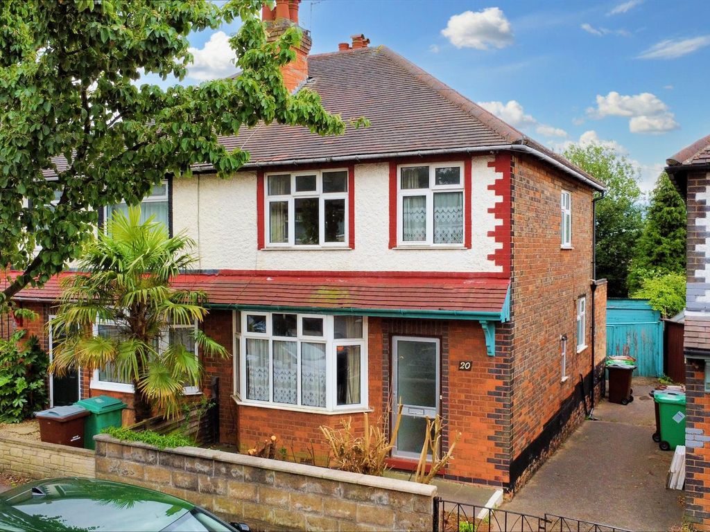 3 bed semidetached house for sale in Hillcrest Grove, Sherwood