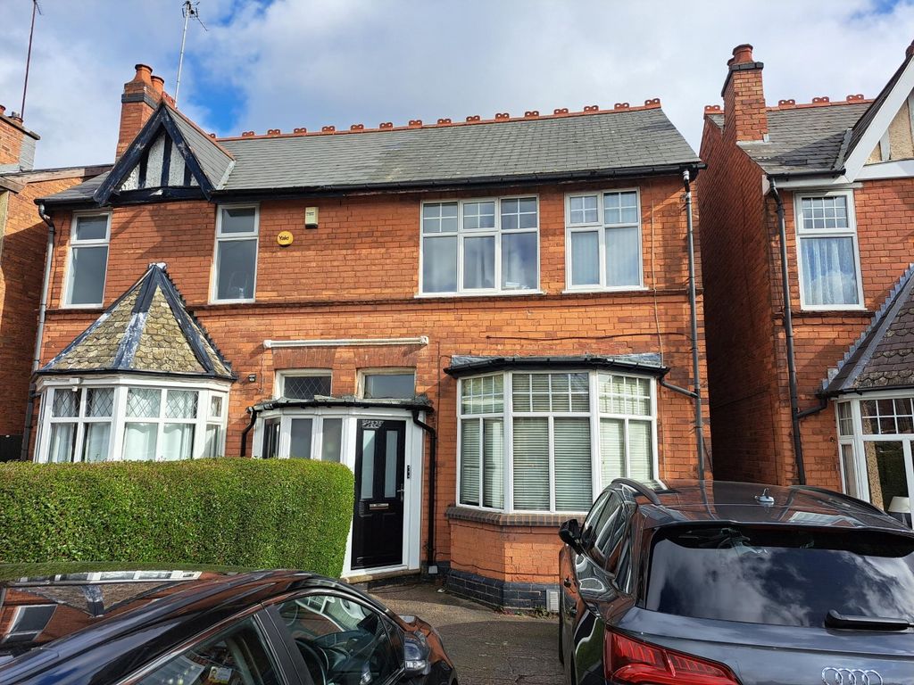Studio to rent in 581 Chester Road, Sutton Coldfield B73, £550 pcm Zoopla