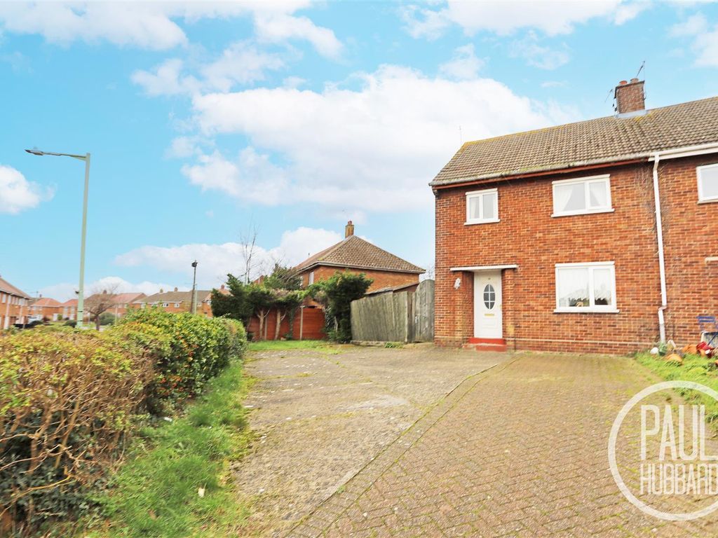 3 bed semidetached house for sale in Hawthorn Avenue, Lowestoft NR33