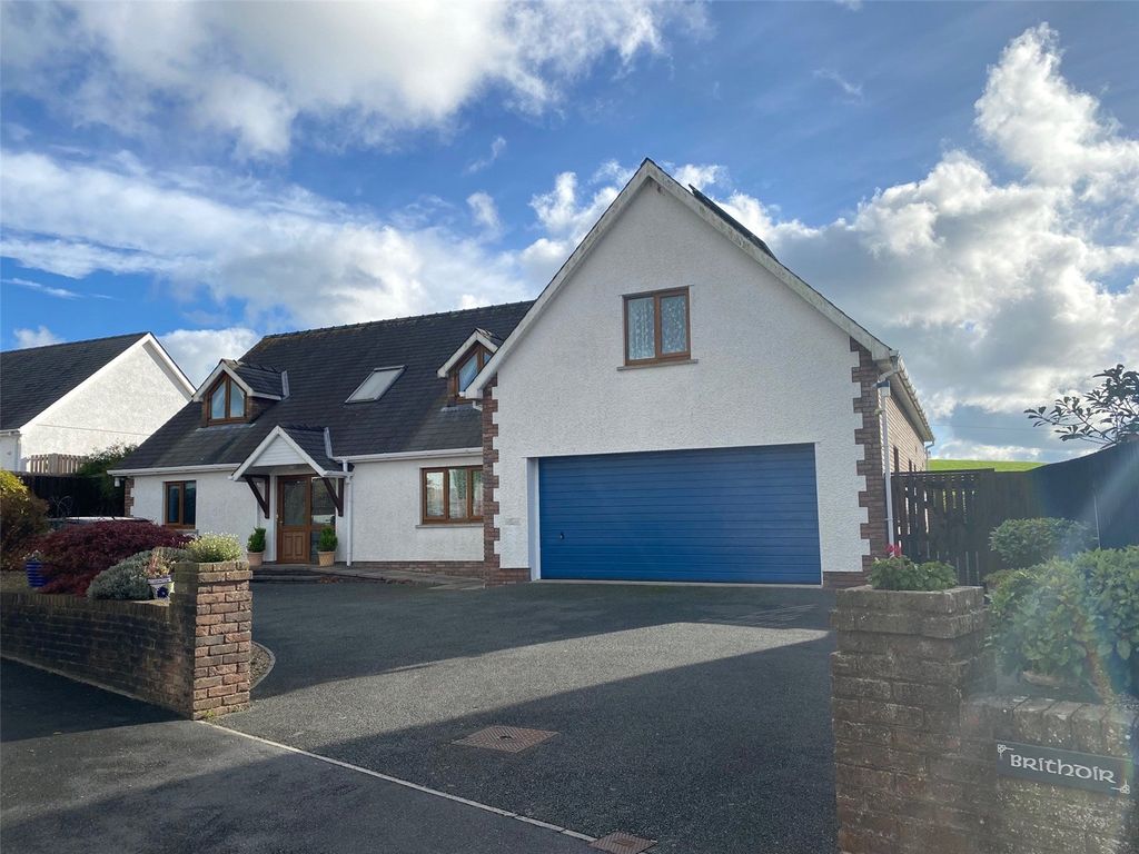 5 bed detached house for sale in Bryn Awelon, Penparc, Ceredigion SA43