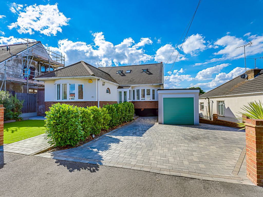 4 bed detached house for sale in Woodfield Road, Benfleet SS7 Zoopla