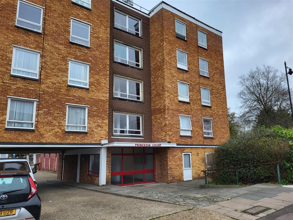 1 bed flat to rent in Uvedale Road, Enfield EN2 Zoopla
