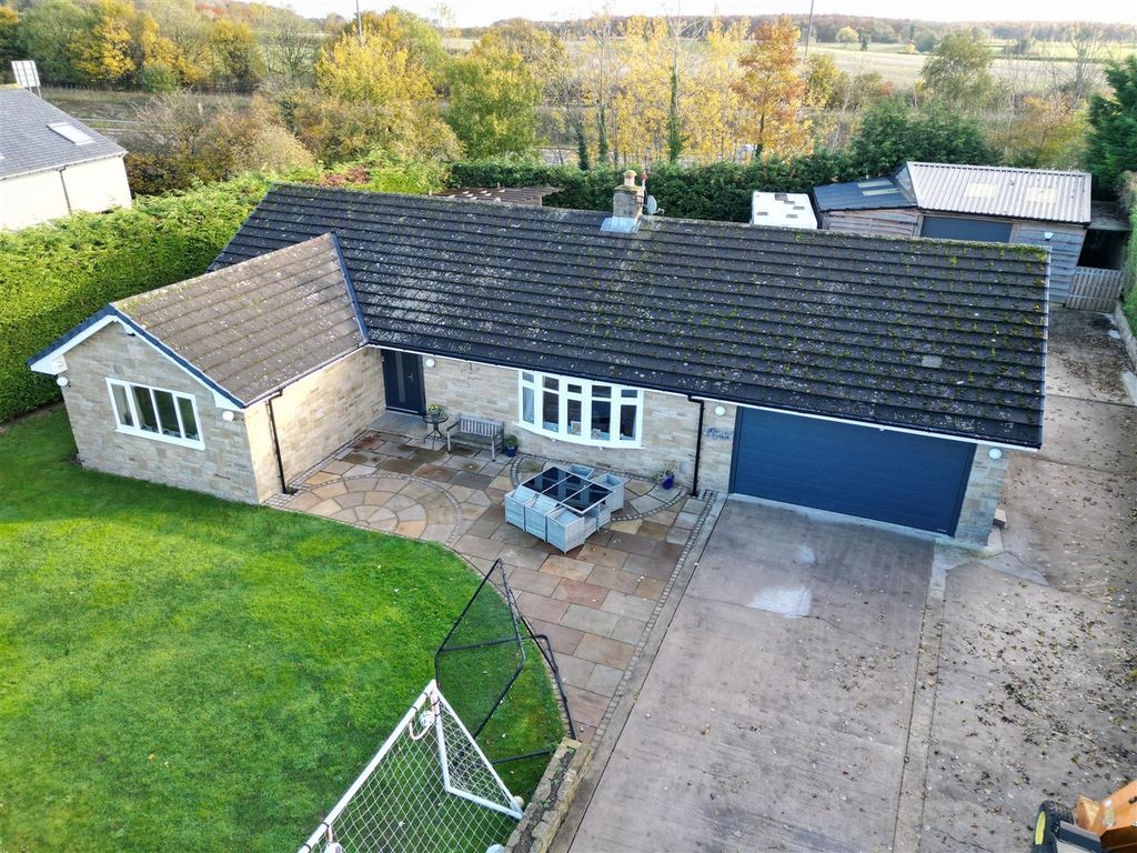 5 bed detached house for sale in Main Street North, Aberford, Leeds