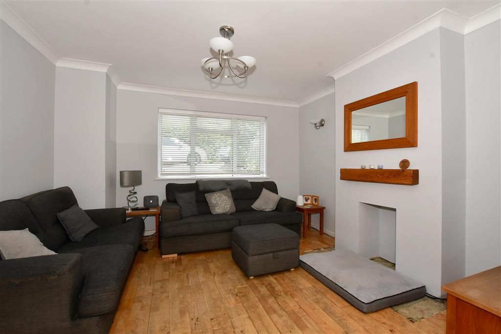 3 bed semidetached house for sale in Banstead Road, Caterham, Surrey