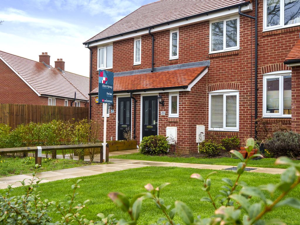 2 bed terraced house for sale in Rhodes Way, Billingshurst, West Sussex