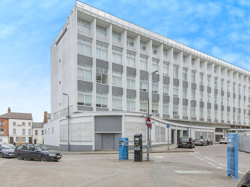2 bed flat for sale in Lee Street, Leicester, Leicestershire LE1, £