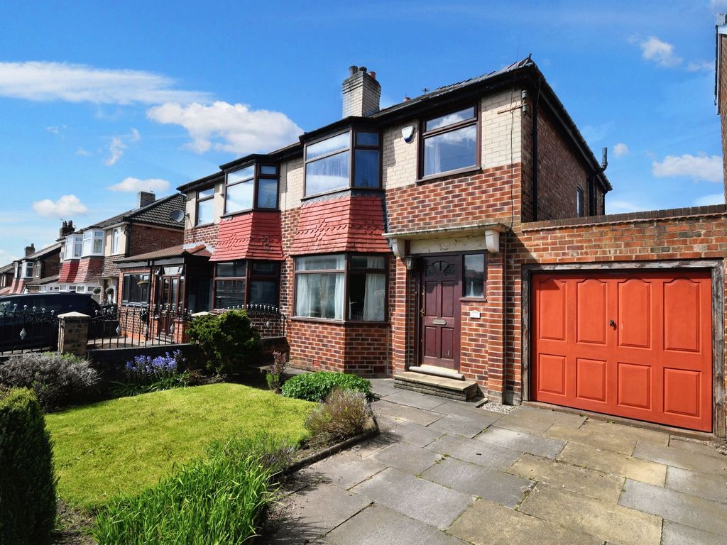 3 bed semidetached house for sale in Cholmondeley Road, Salford M6, £