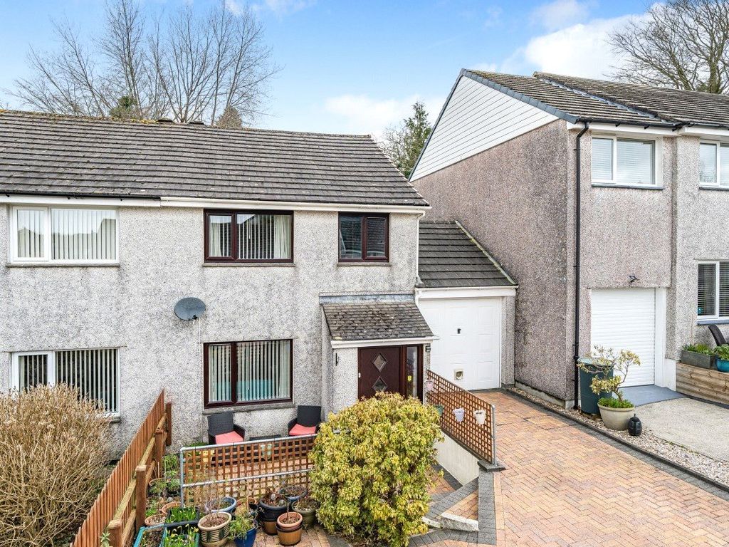 3 bed semidetached house for sale in Willow Close, Callington