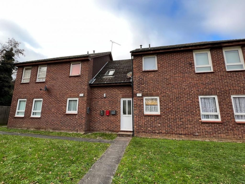 Studio for sale in Longham Copse, Downswood, Kent ME15 Zoopla