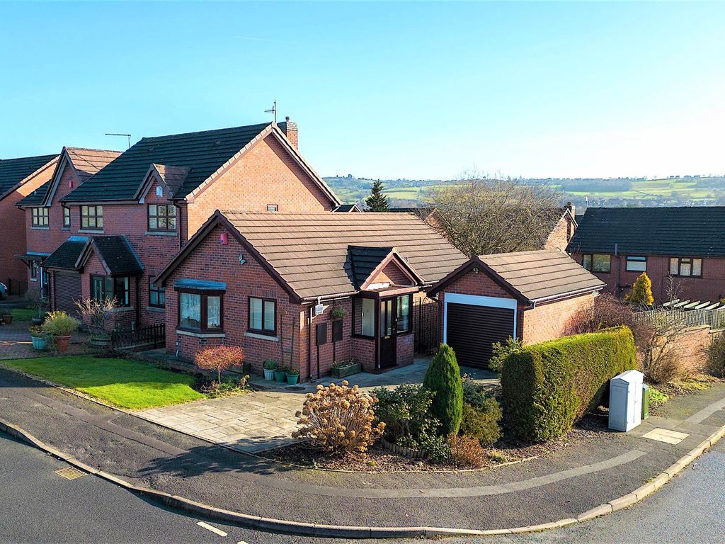 2 bed detached bungalow for sale in Chelsea Close, Biddulph, StokeOn