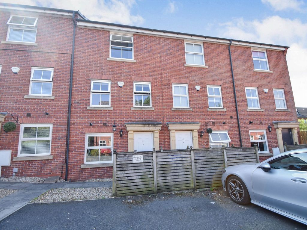 4 bed terraced house for sale in Stonemere Drive, Radcliffe M26 Zoopla