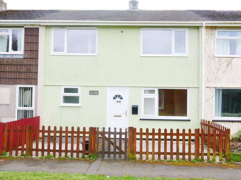 3 bed terraced house to rent in Poldhu Road, Liskeard, Cornwall PL14