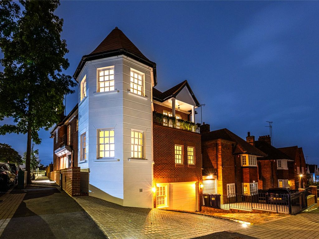 6 bed detached house for sale in Lyndale Avenue, London NW2, £4,750,000