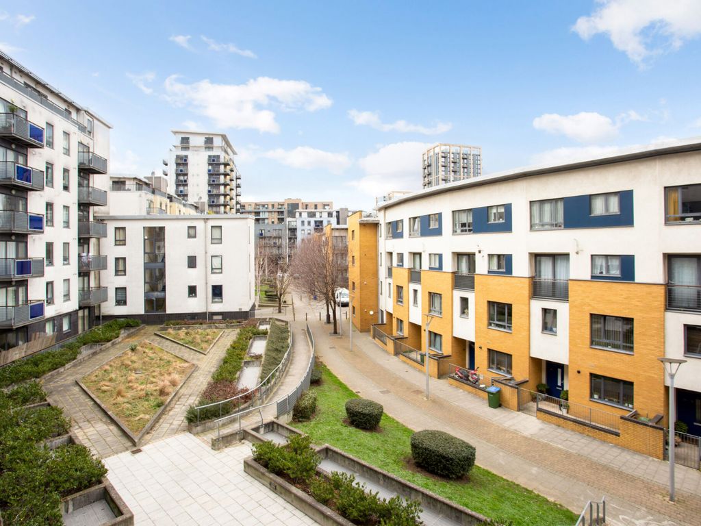 2 bed flat for sale in Tarves Way, London SE10 Zoopla