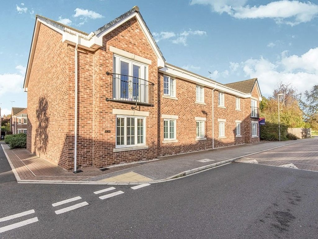 2 bed flat for sale in Moat Way, Brayton, Selby, North Yorkshire YO8