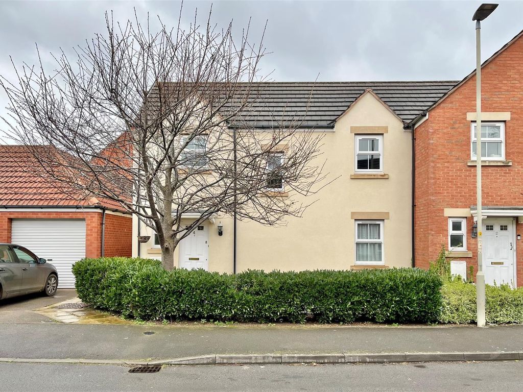 3 bed semidetached house for sale in Bodenham Field, Abbeymead