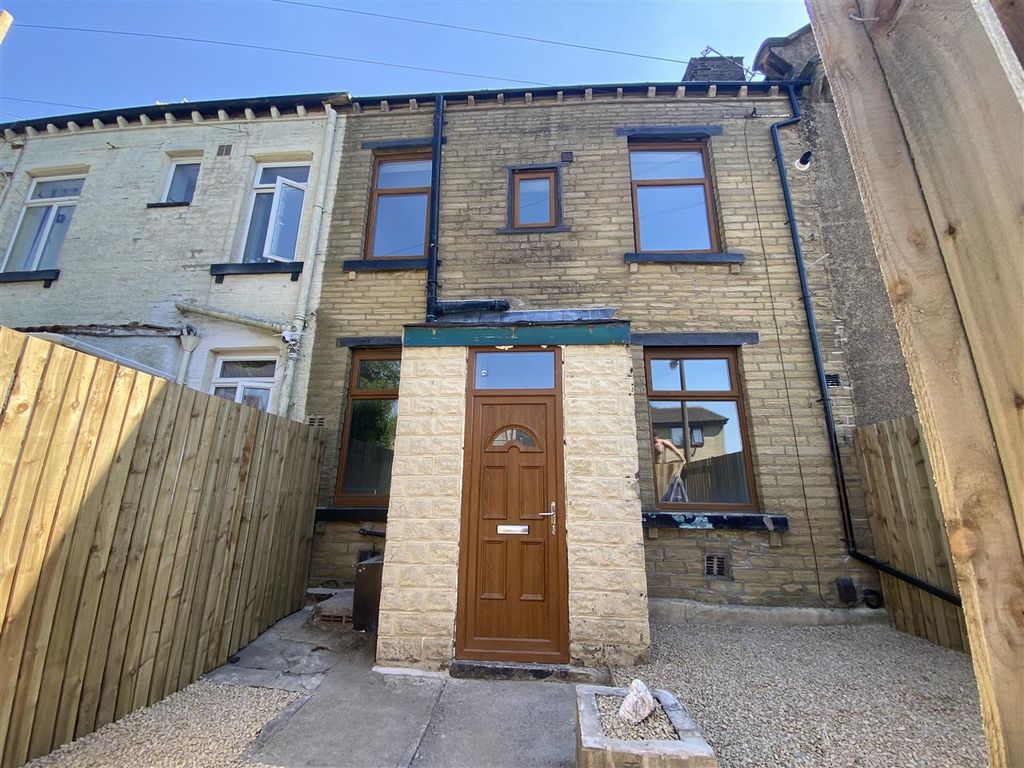 2 bed terraced house to rent in Lincoln Street, Allerton, Bradford BD15