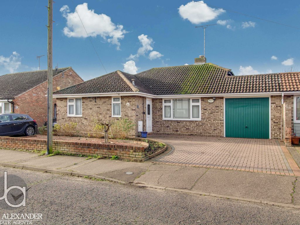 2 bed detached bungalow for sale in Rosemary Crescent, Tiptree