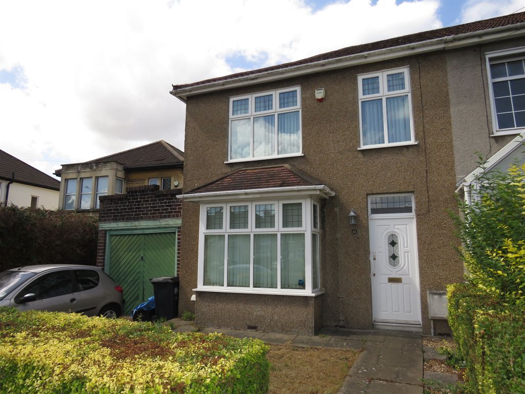 3 bed end terrace house for sale in Charlton Road, Kingswood, Bristol