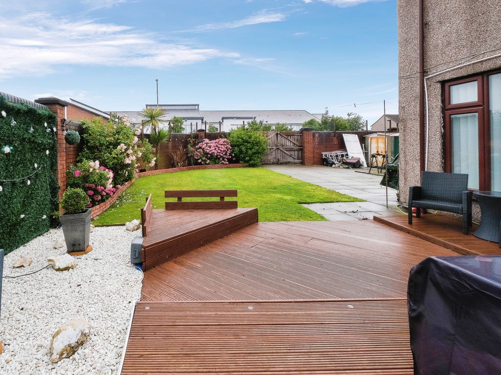 3 bed end terrace house for sale in Winnipeg Drive, Liverpool L27, £