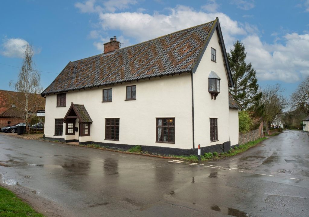6 bed detached house for sale in Withersdale Road, Mendham, Harleston