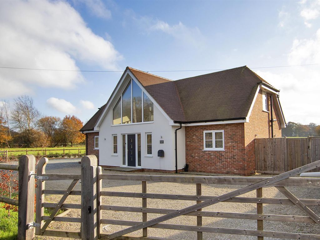 4 bed detached house for sale in Stocks Green Road, Hildenborough