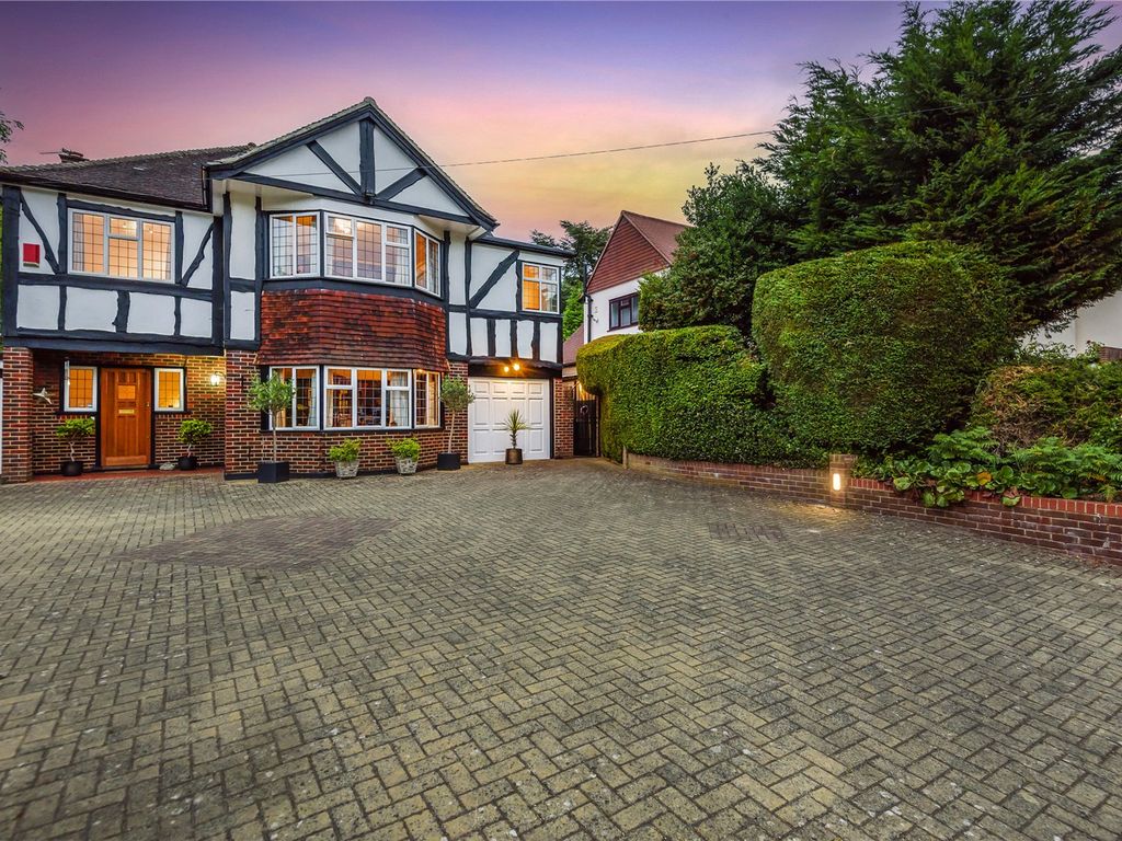 5 bed detached house for sale in Coulsdon Road, Coulsdon, Coulsdon