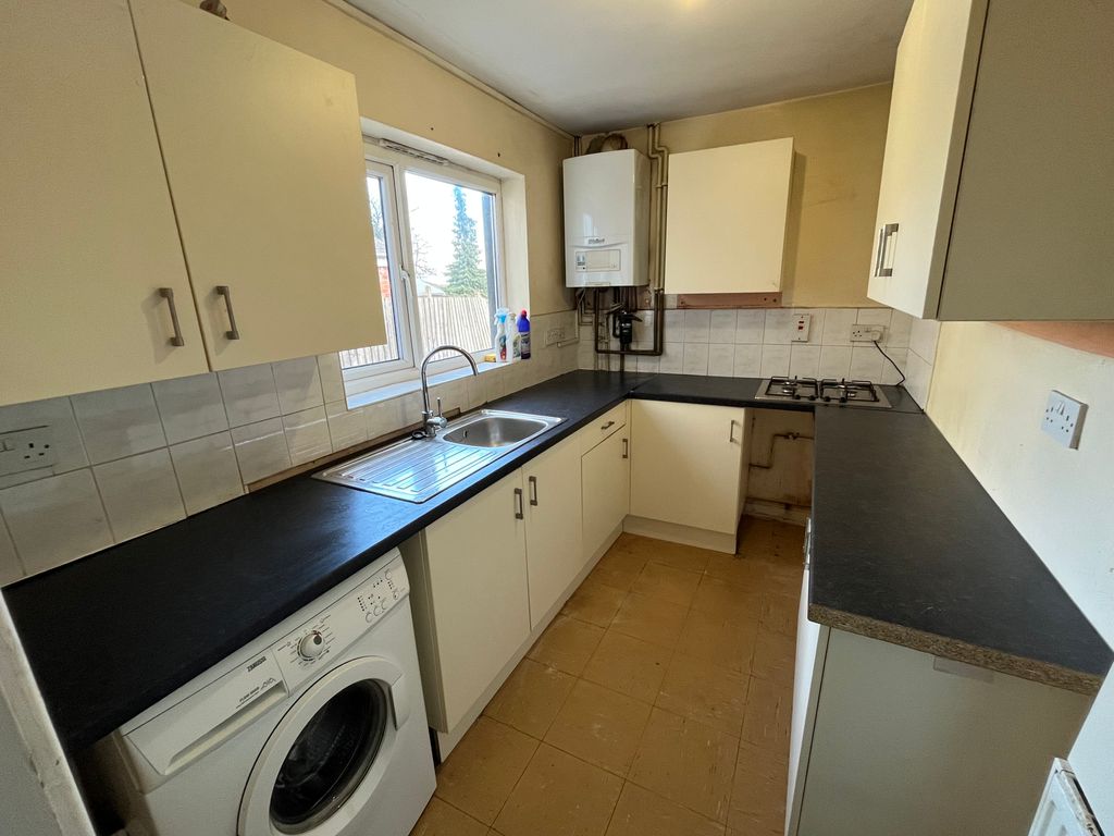 2 bed property to rent in Durban Road, Smethwick B66 Zoopla