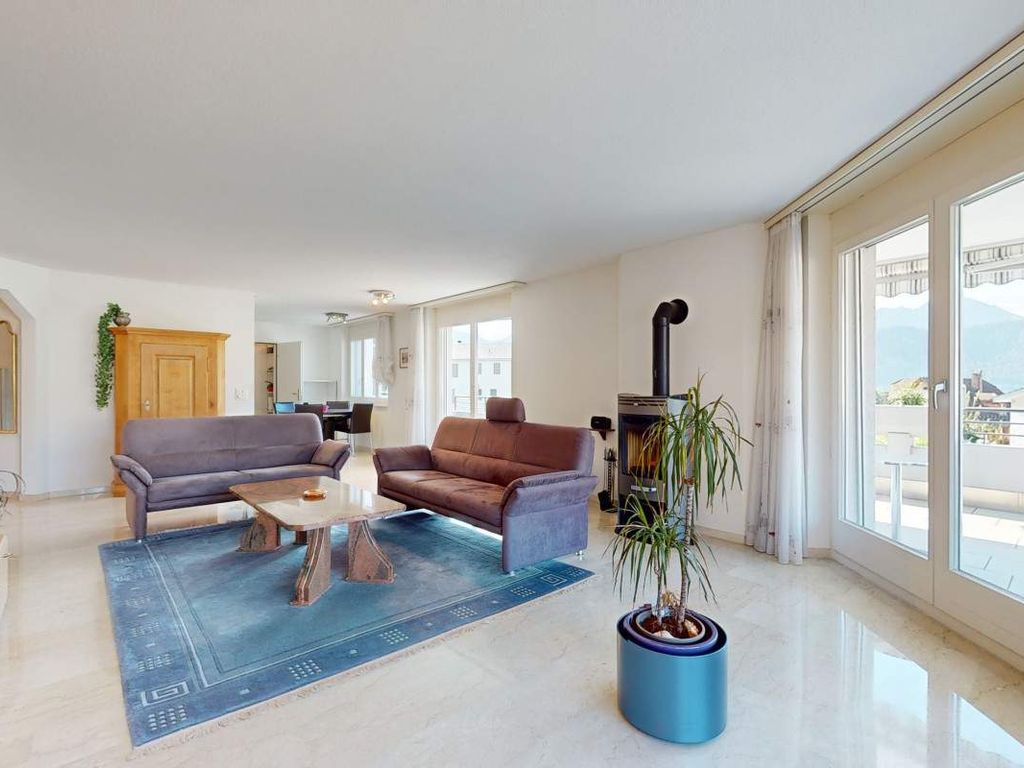 4 bed apartment for sale in Weggis, Kanton Luzern, Switzerland, £