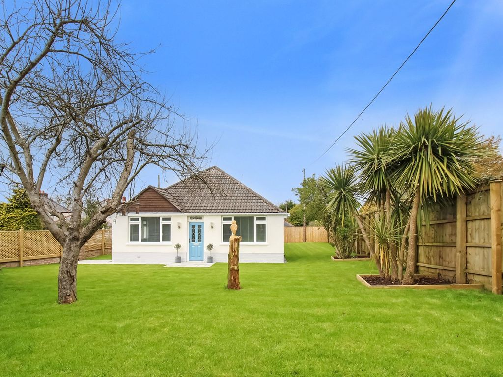 4 bed bungalow for sale in Broadmead Bungalows, Newport, Barnstaple