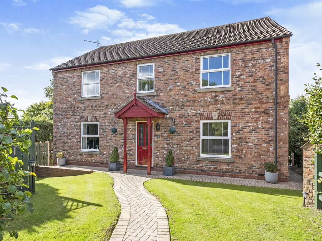 4 bed detached house for sale in Beacon Walk, GringleyOnTheHill