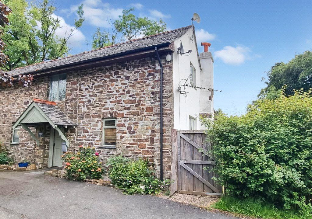 4 bed detached house for sale in Braddon Farm Cottages, Ashwater