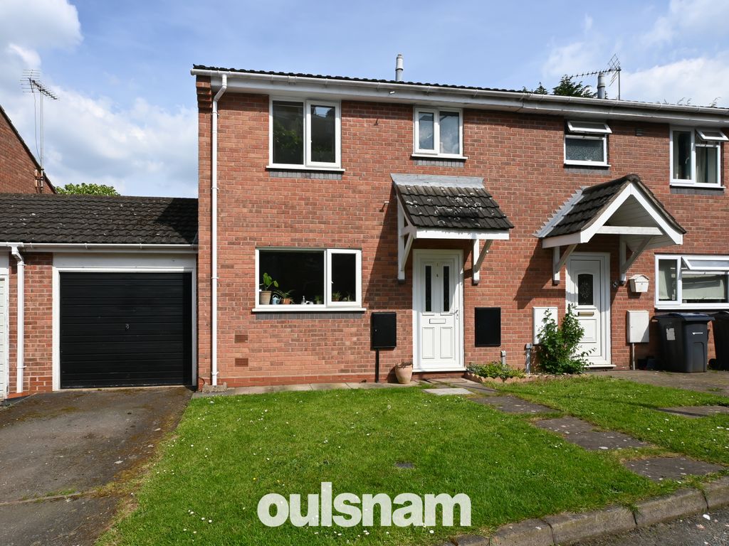 3 bed semidetached house for sale in Centenary Close, Northfield