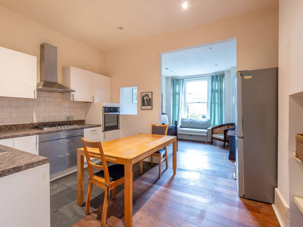 Buer Road, Fulham, London SW6  