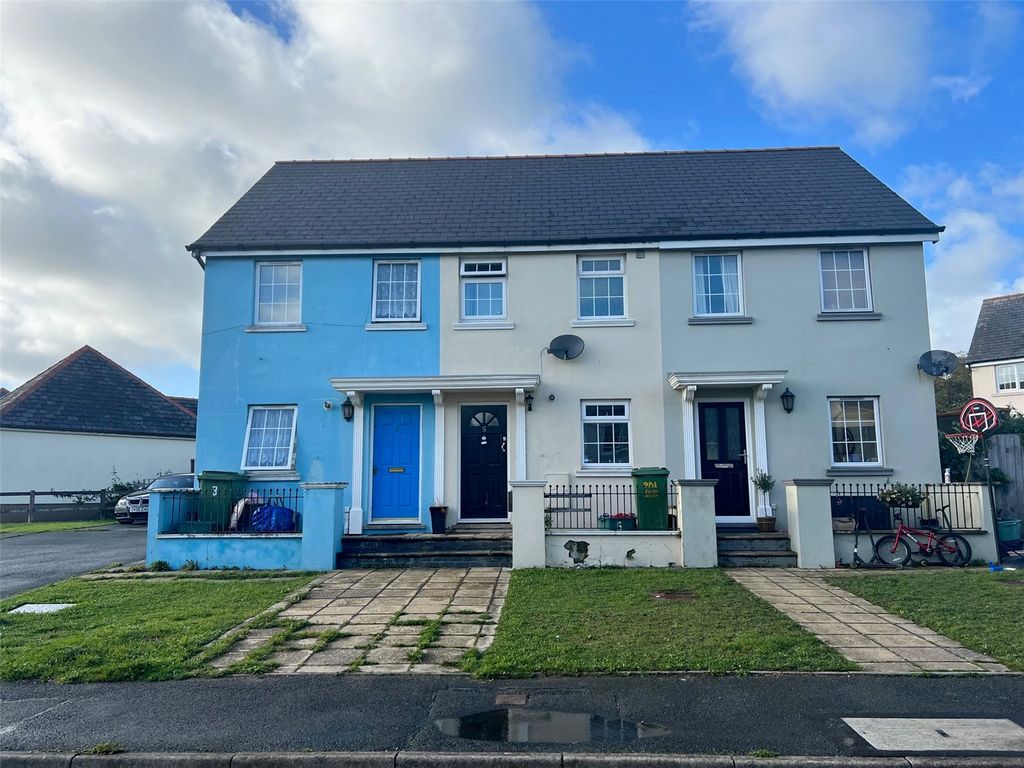 2 bed terraced house for sale in Brookside Avenue, Johnston