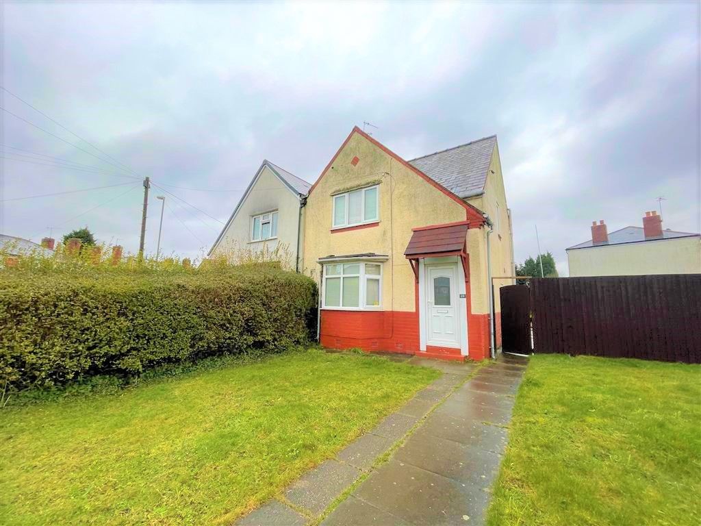 3 bed semidetached house to rent in Wells Avenue, Wednesbury WS10 Zoopla