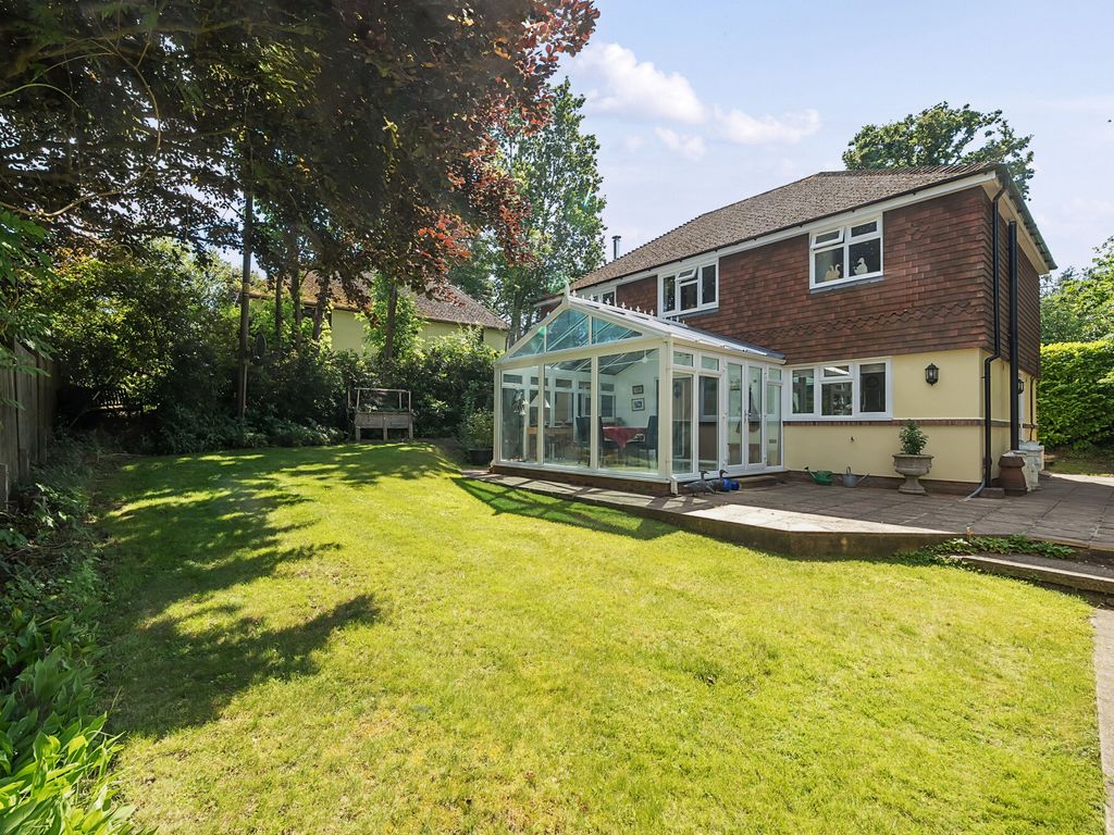 3 bed detached house for sale in Amberley Road, Storrington RH20, £