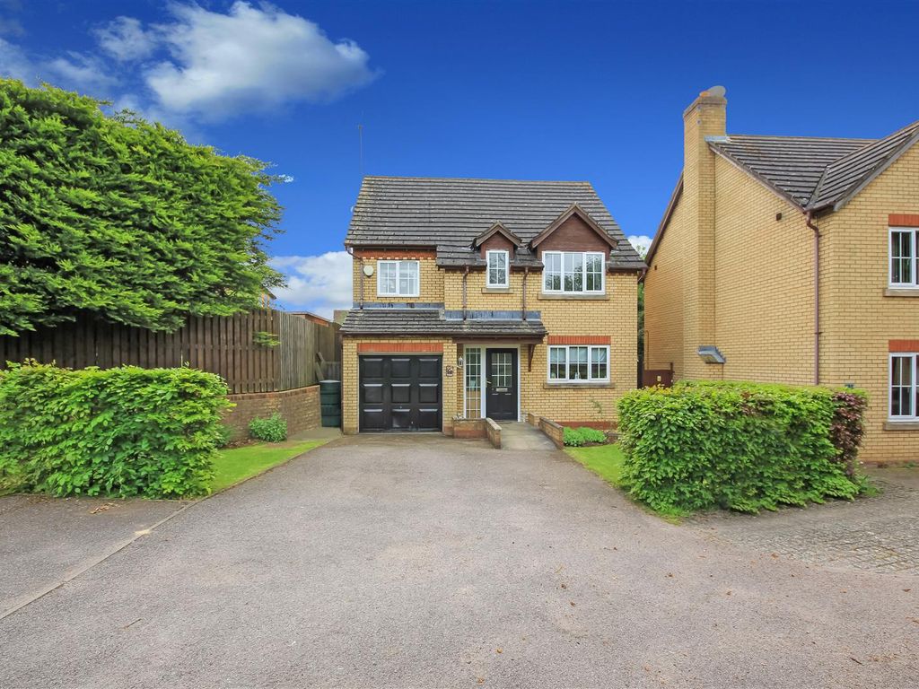 4 bed detached house for sale in Fitzwilliam Leys, Higham Ferrers